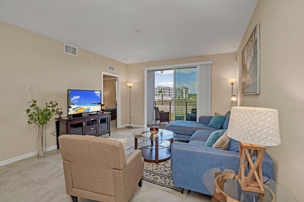 Voted #1 Resort Storey Lake Water Park 2 Bedroom Townhouse by Redawning - photo 26