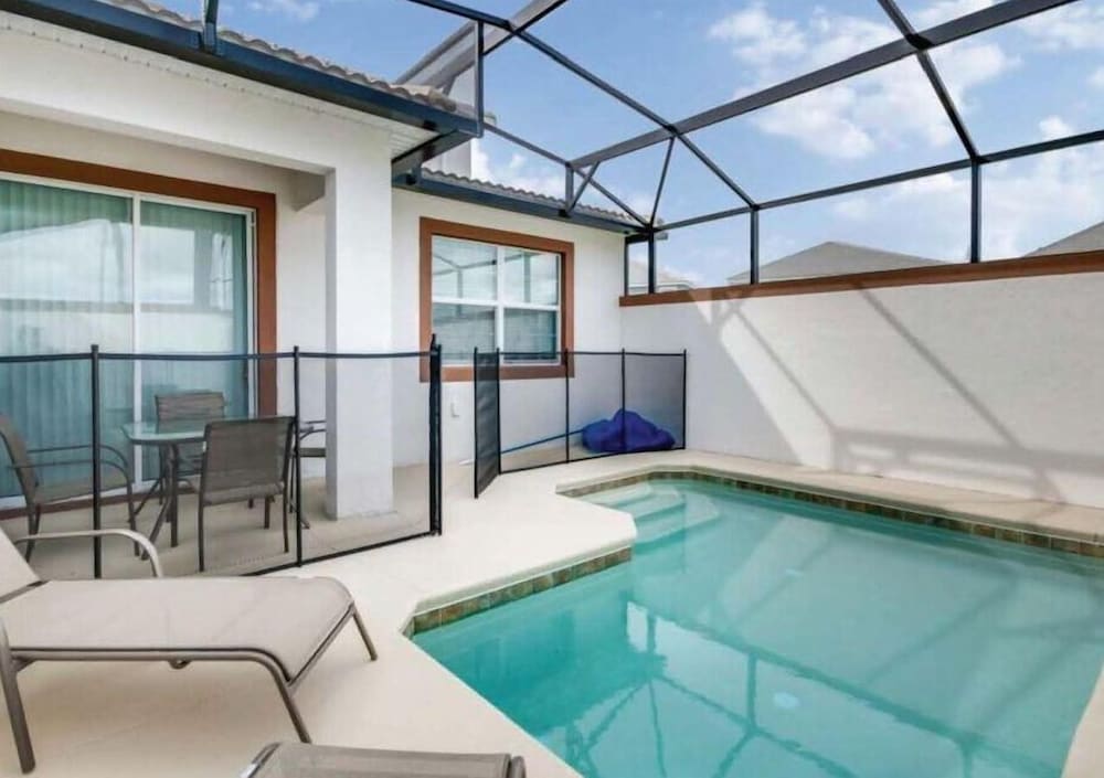 C9007sid the Retreat at Championsgate - featured photo
