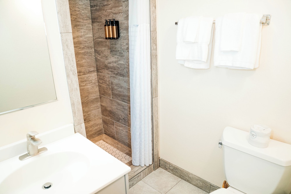 Salida Inn & Monarch Suites - photo 79