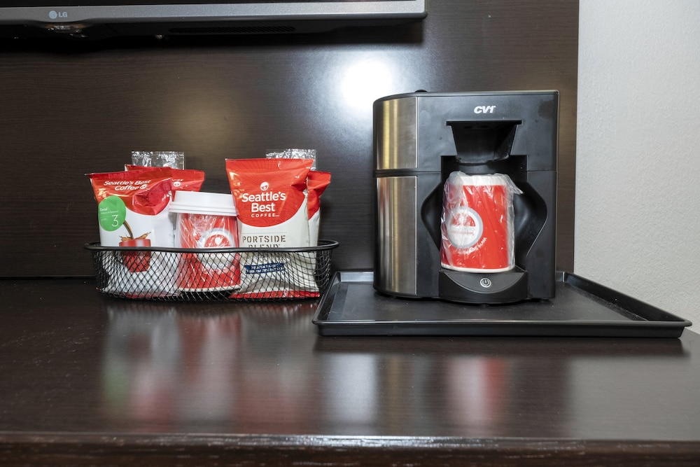 Red Roof Inn PLUS Huntsville - photo 23