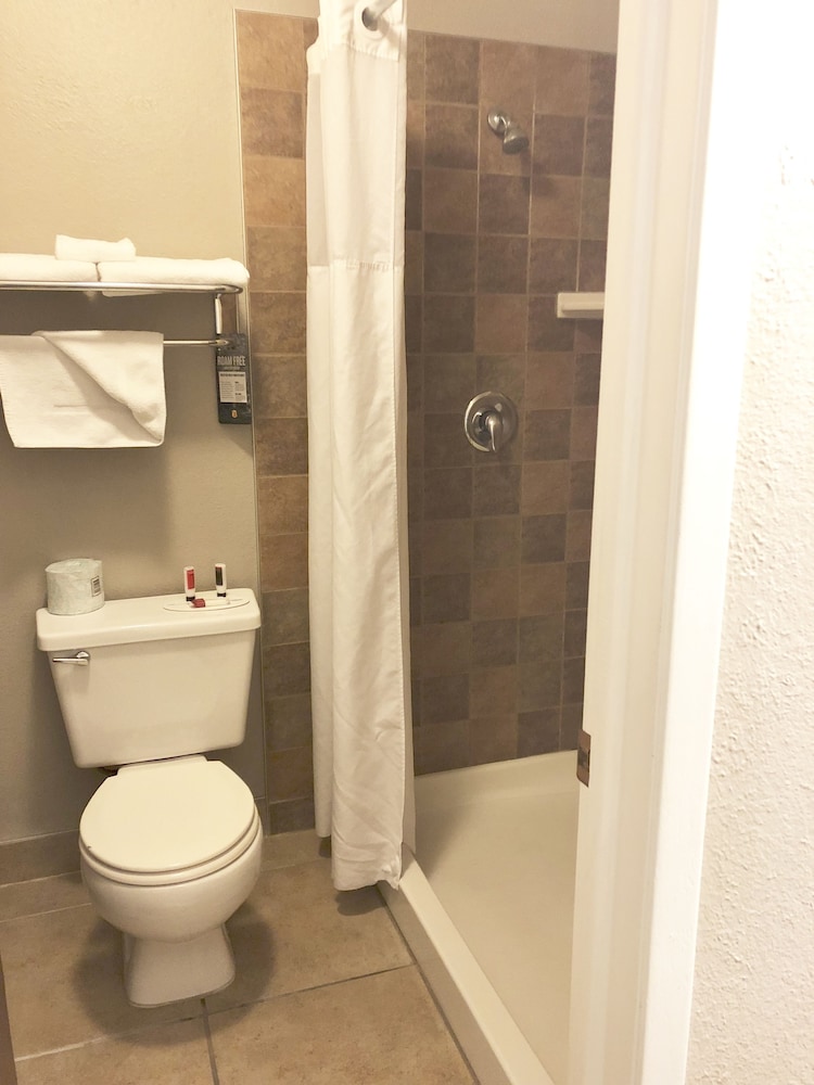 Super 8 by Wyndham Pocatello - photo 19