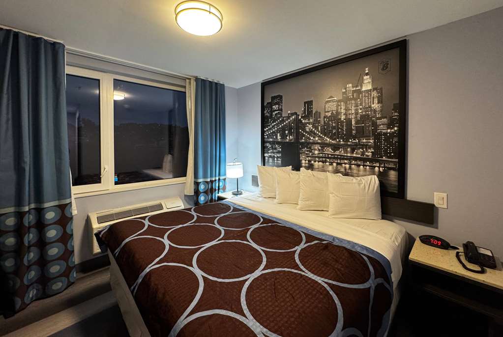 Super 8 by Wyndham Brooklyn Fulton Street Broadway Junction - photo 5