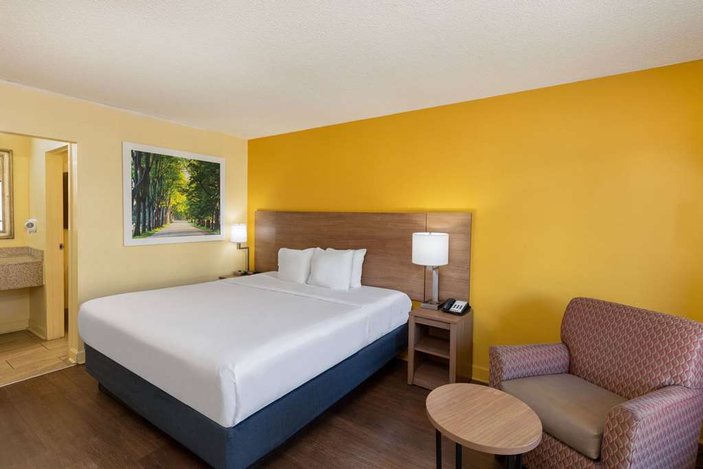 Days Inn by Wyndham Florence I 95 North - photo 36