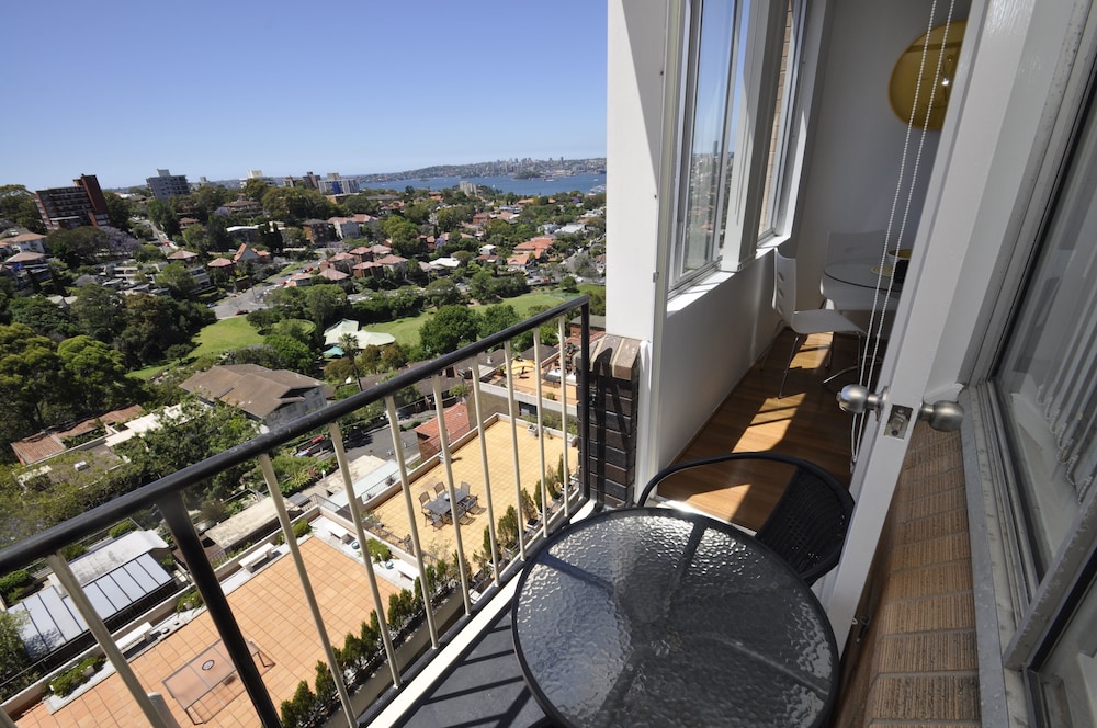 Neutral Bay Furnished Apartments — 4-Star Luxury Hotel in Neutral Bay, Australia