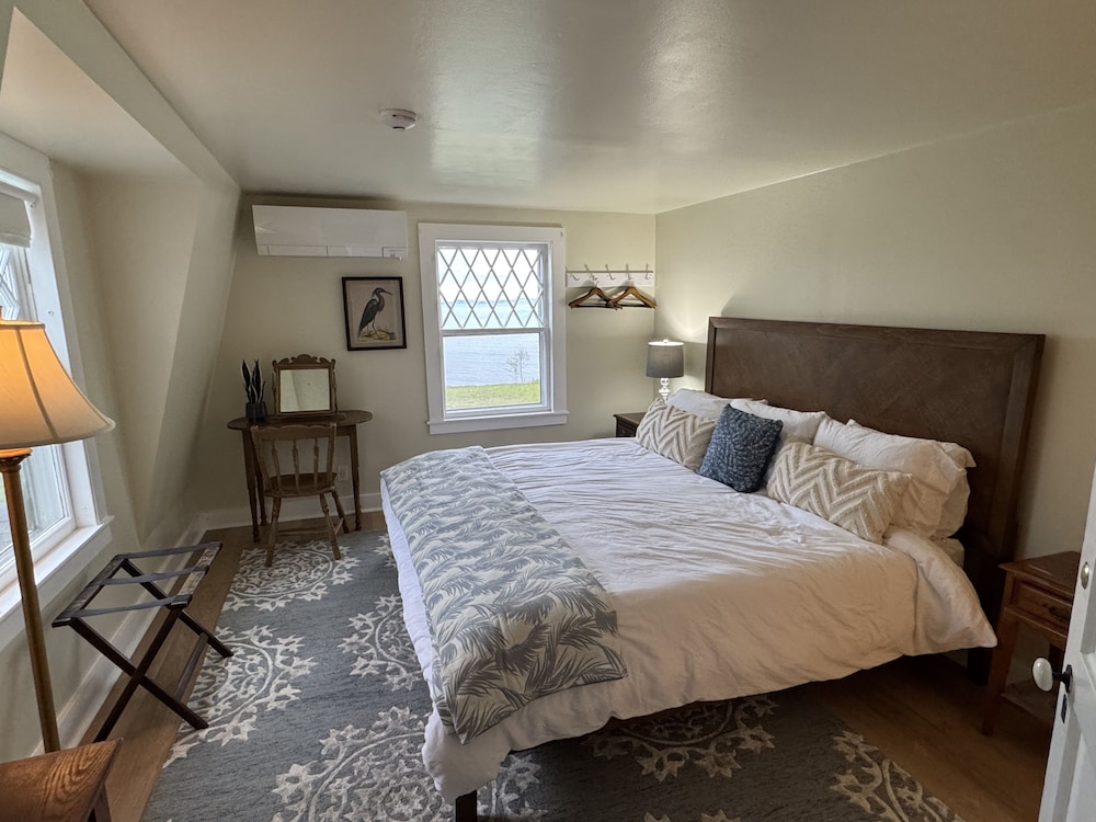The High Tide Inn - photo 39