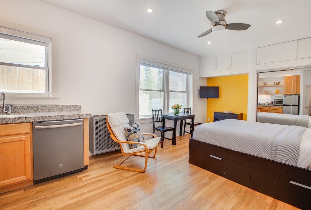 Venice Suites - photo 11