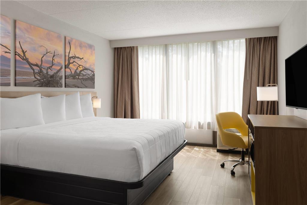 Days Hotel by Wyndham Williamsburg I 64 - photo 16