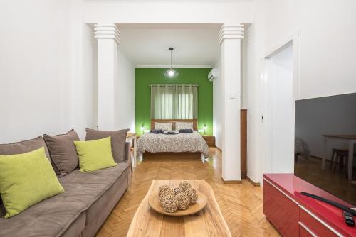 Stylish Luxury Apartment at Ampelokipi Metro Station — 4-Star Luxury Hotel in Athens, Greece