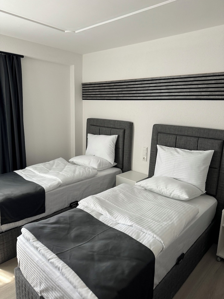 Dido Diamond Hotel — Dietzenbach — photo 5