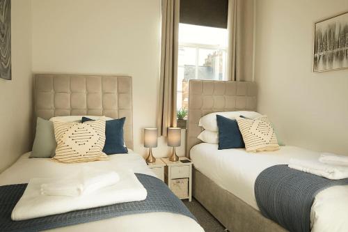 Sea View Serenity Breath taking sea view sleeps 4