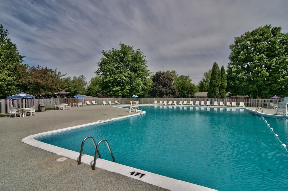 Parkview Inn and Conference Center - photo 10