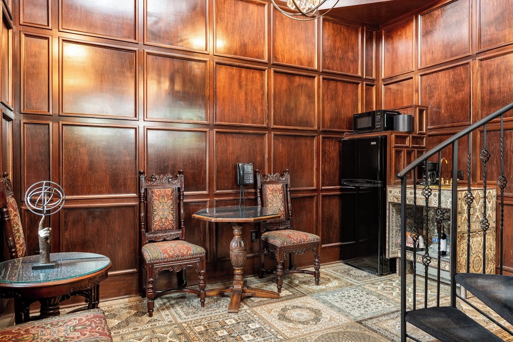 The Roxbury - photo 174