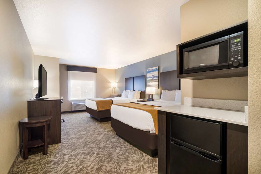 Best Western Golden Spike Inn & Suites - photo 32