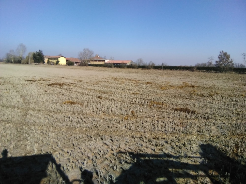 Beb Cascina Mentirone — Rosate