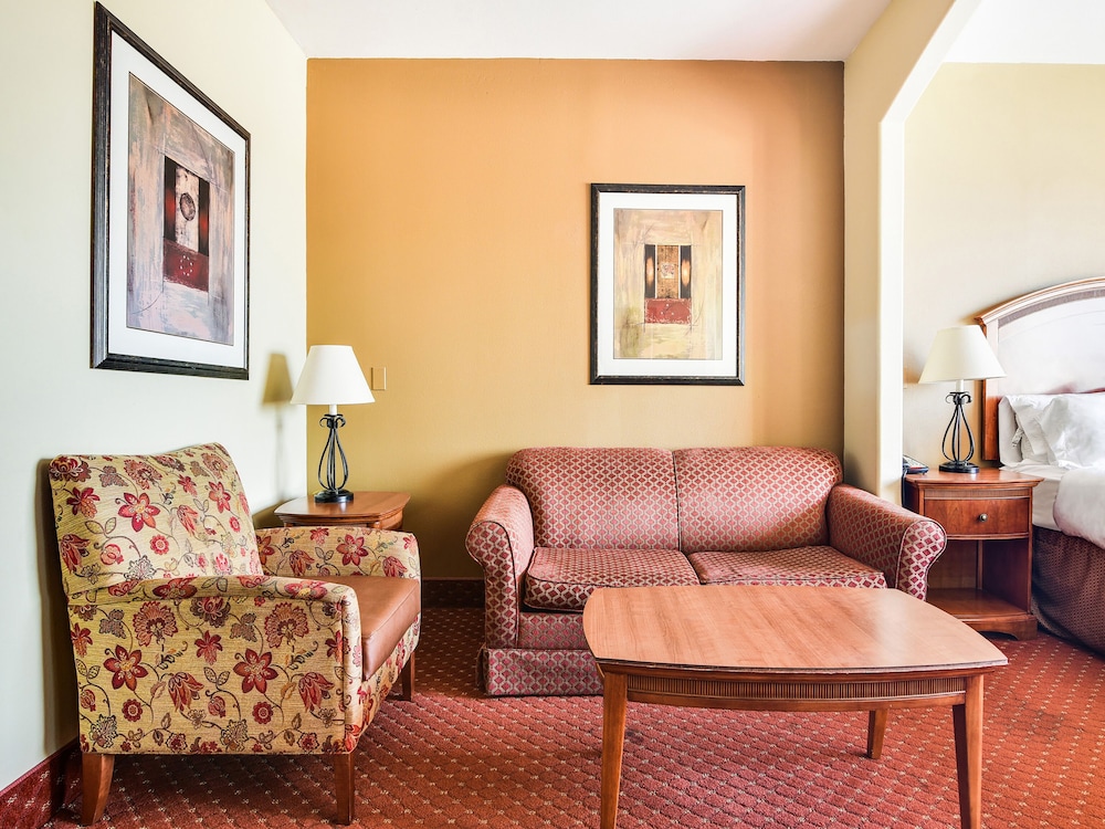 OYO Townhouse Oklahoma City Airport - photo 26