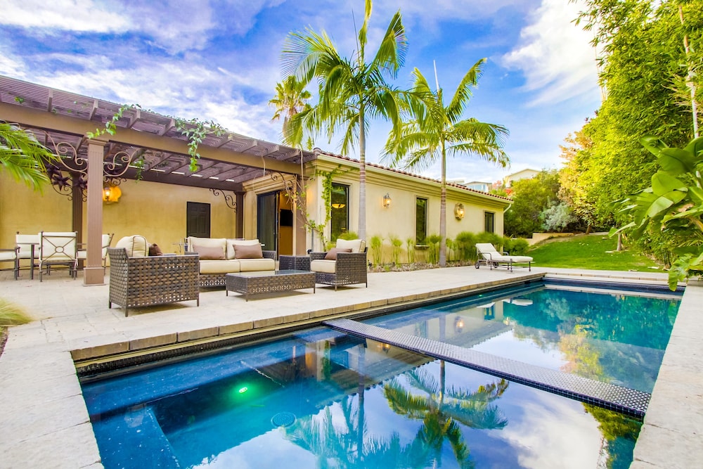 Tropical 5BR La Jolla Retreat by NamaStay - photo 53