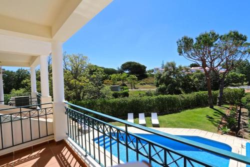 Spacious Vilamoura Villa 4 Bedrooms Villa Amendoeira Table Tennis — 4-Star Luxury Hotel in Quarteira, Portugal