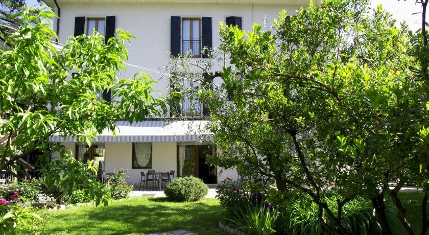 Hotel Garnì Delle Rose in Dro, Italy