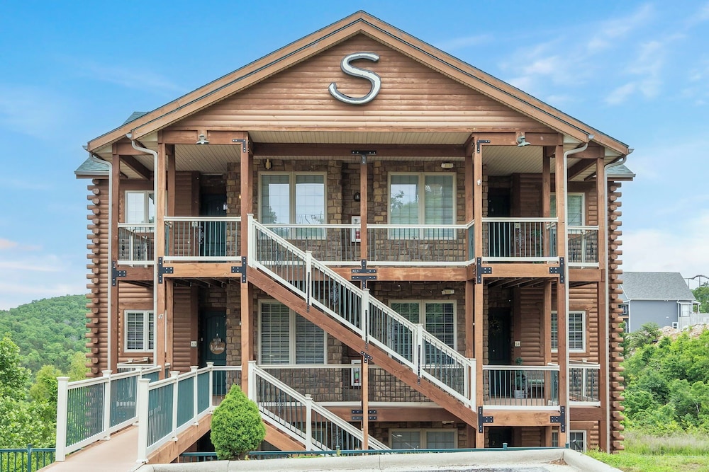 Stone Cliff Relaxation w Resort Amenities - photo 34