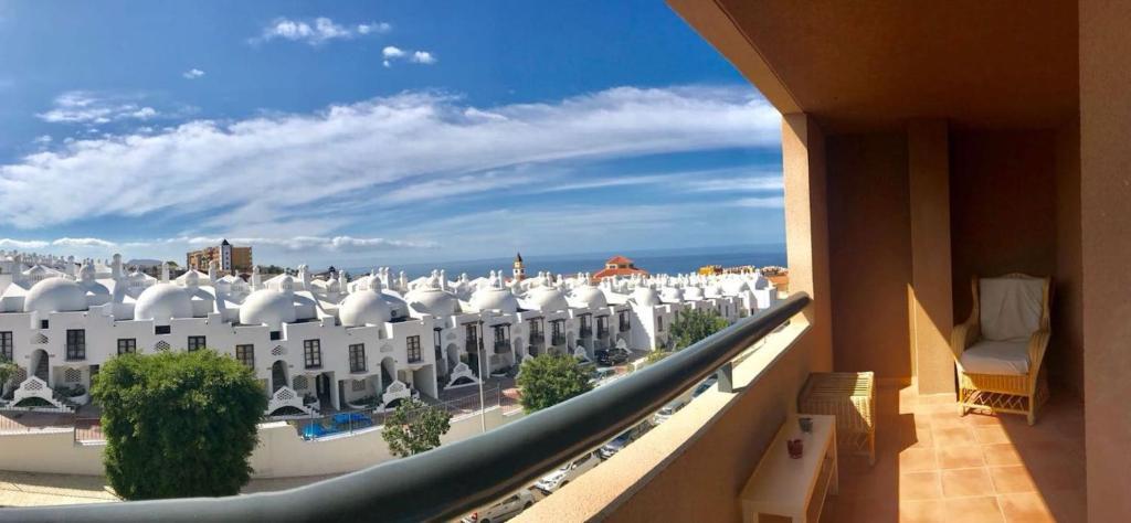 Spacious and comfortable Paraiso II — 4-Star Luxury Hotel in Adeje, Spain
