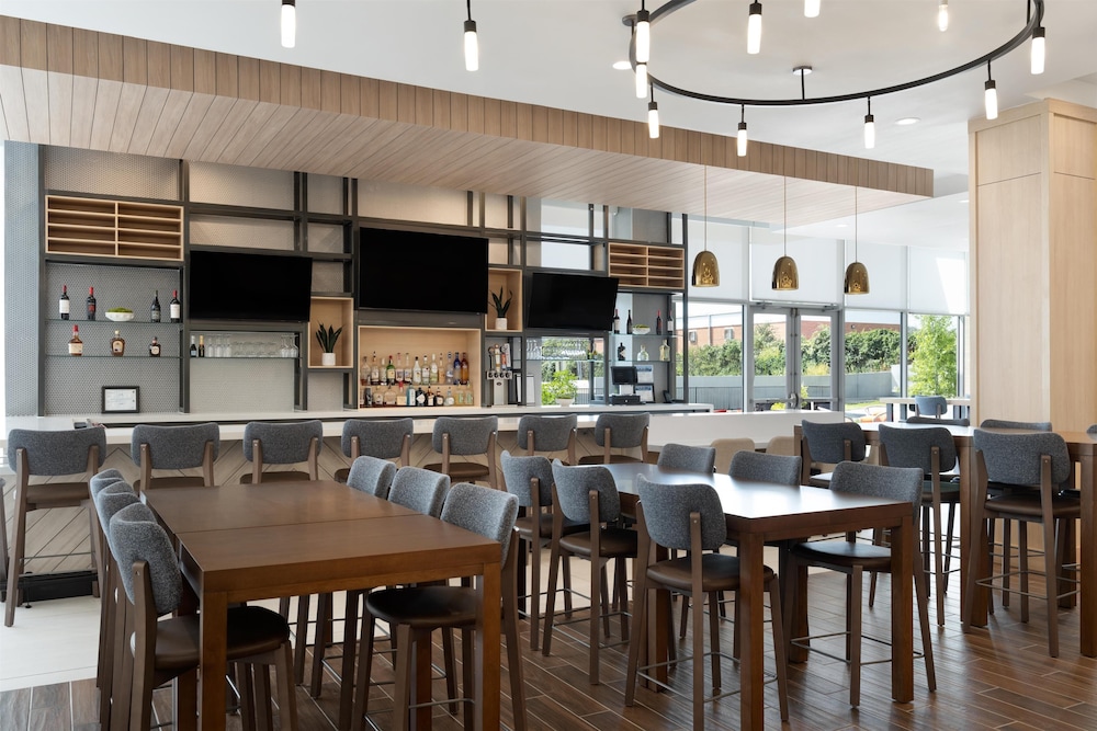 Hilton Garden Inn Austin Central - photo 47
