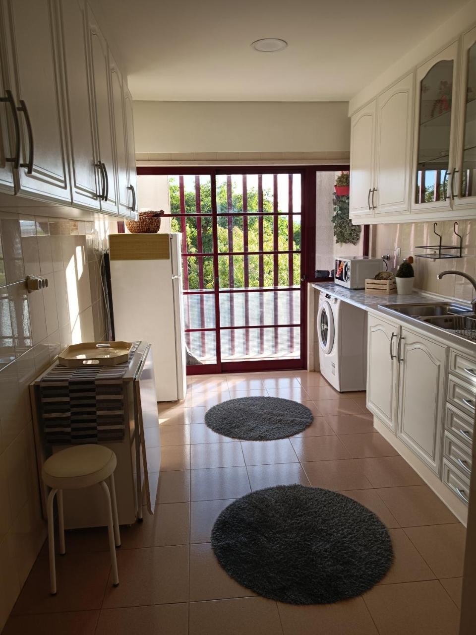 Green Garden Apartment In Odivelas — 4-Star Luxury Hotel in Odivelas, Portugal