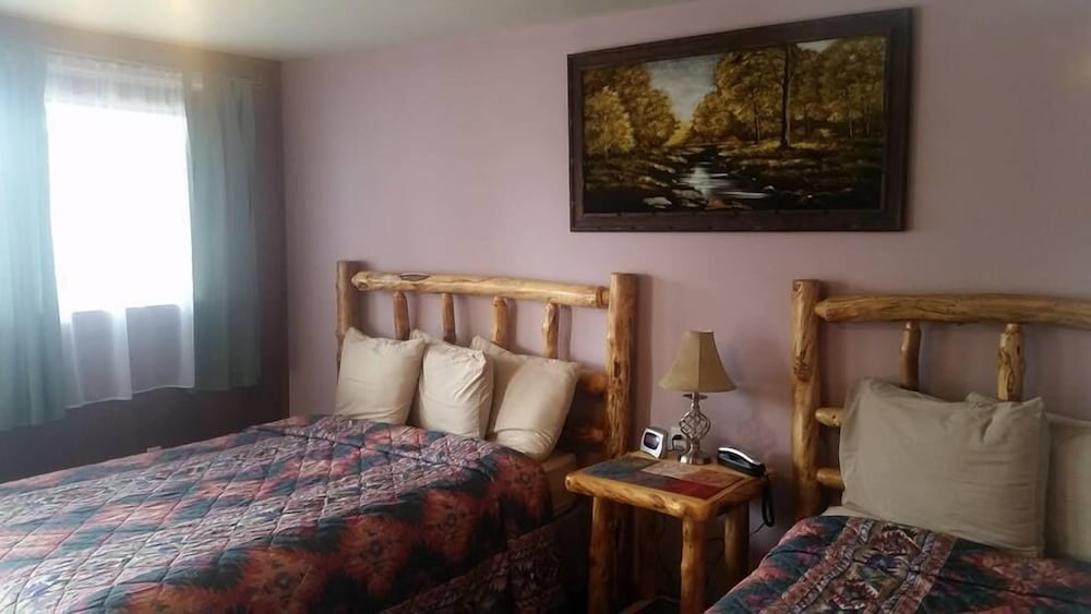 Long Holiday Motel - photo 7