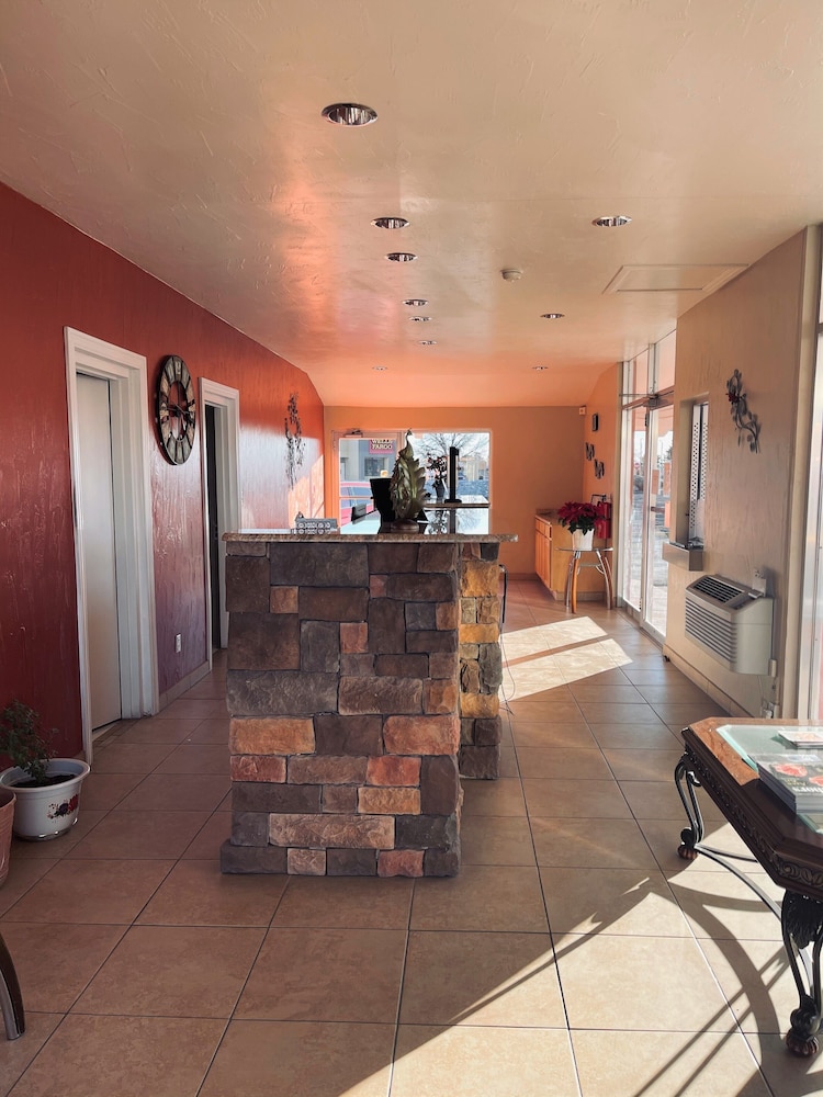 Century 21 Motel - photo 5