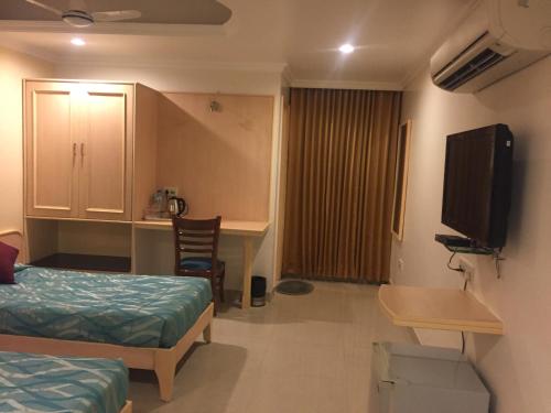Hotel Sarthak — hotel in Bhopal