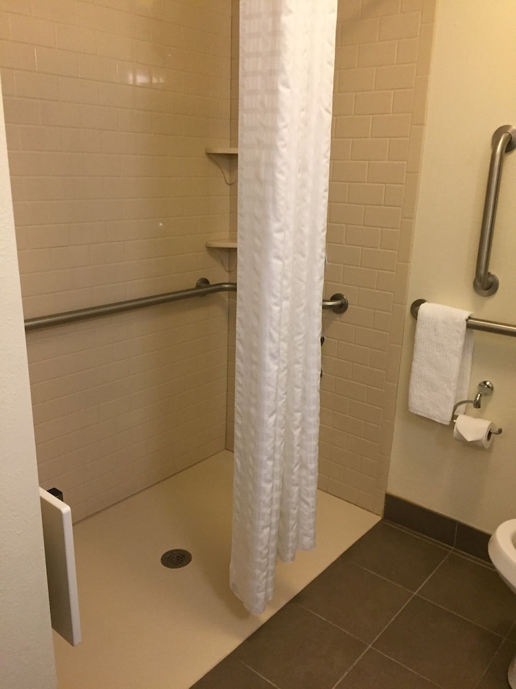 Candlewood Suites St. Clairsville by IHG - photo 34