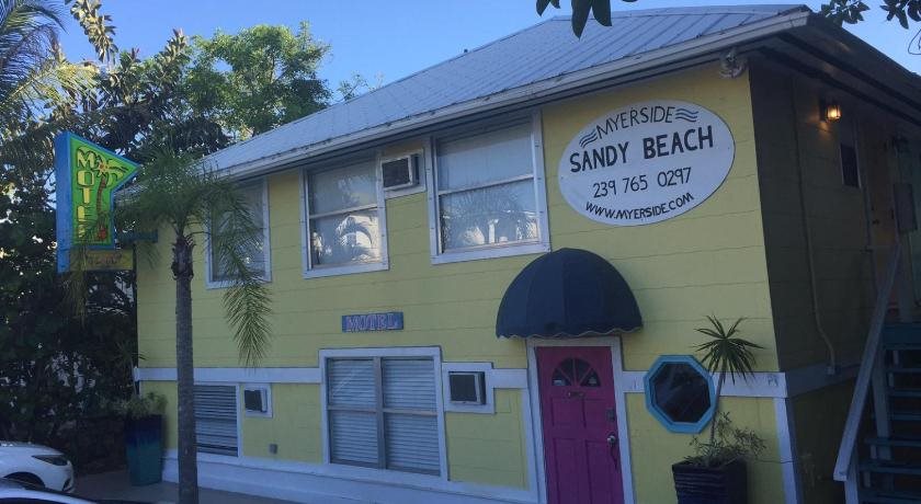 Sandy Beach — hotel in Fort Myers Beach