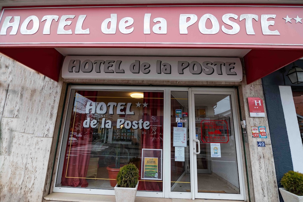 Hotel De La Poste — hotel in Douvaine