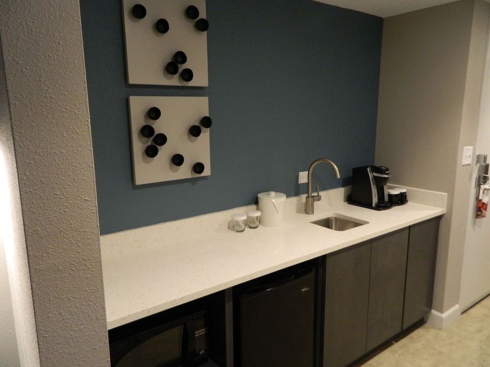 Hotel Indigo Harrisburg Hershey by IHG - photo 11