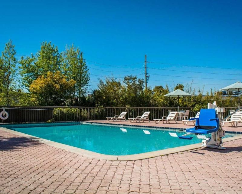 Quality Inn Weeki Wachee Spring Hill - photo 17