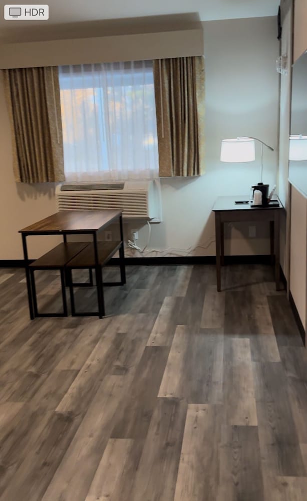 Days Inn & Suites by Wyndham Port Huron - photo 34