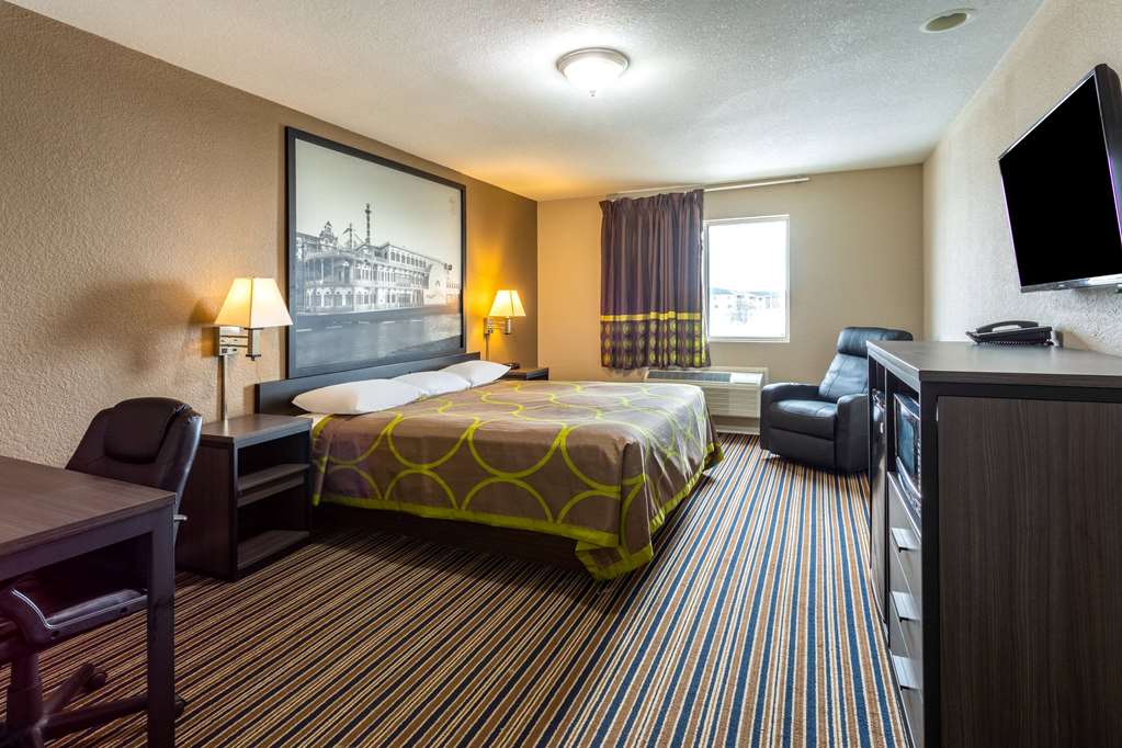 Super 8 by Wyndham Missouri Valley - photo 26