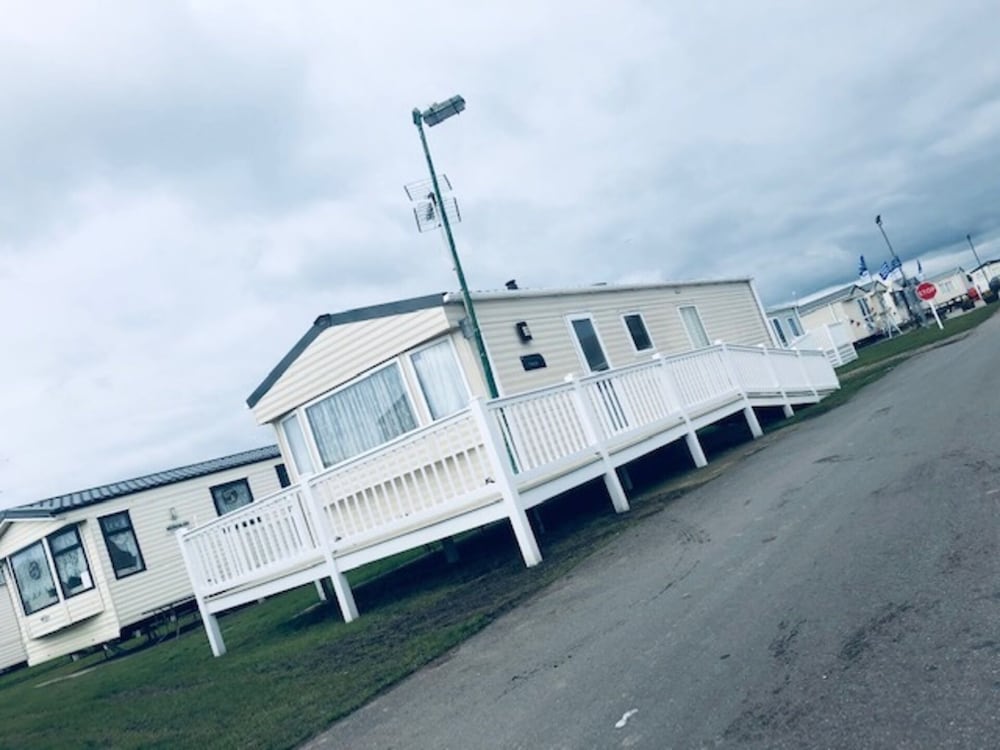 Beautiful Cosy 2 bed Caravan in Clacton on sea in Clacton-On-Sea, United Kingdom