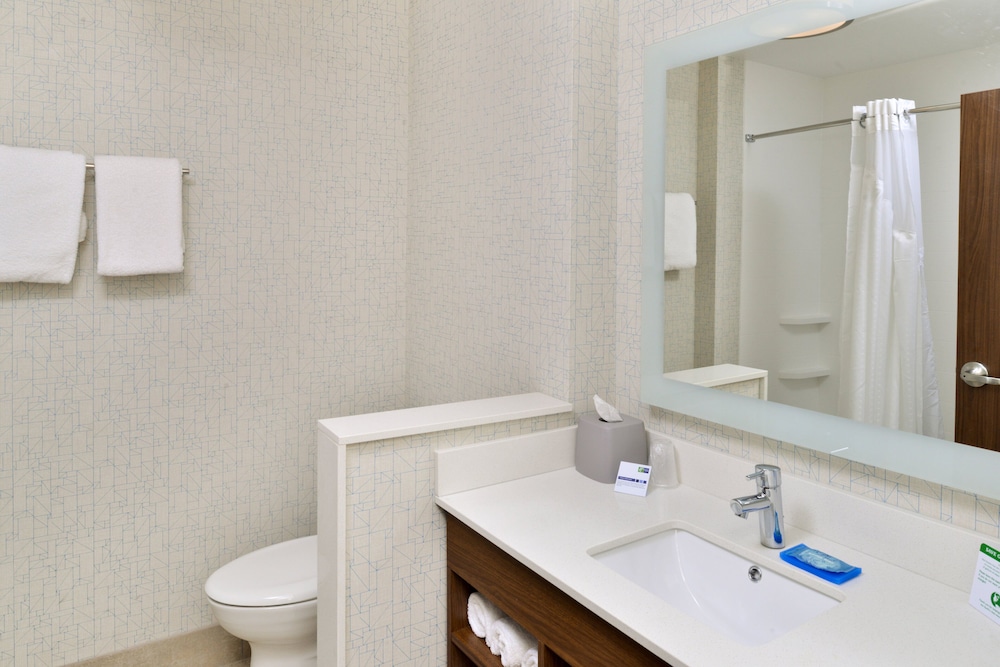 Holiday Inn Express & Suites Ogallala by IHG - photo 25