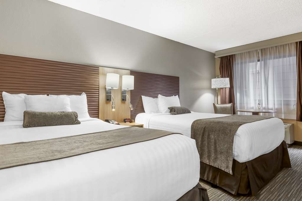 Best Western Plus Landing View Inn & Suites - photo 26
