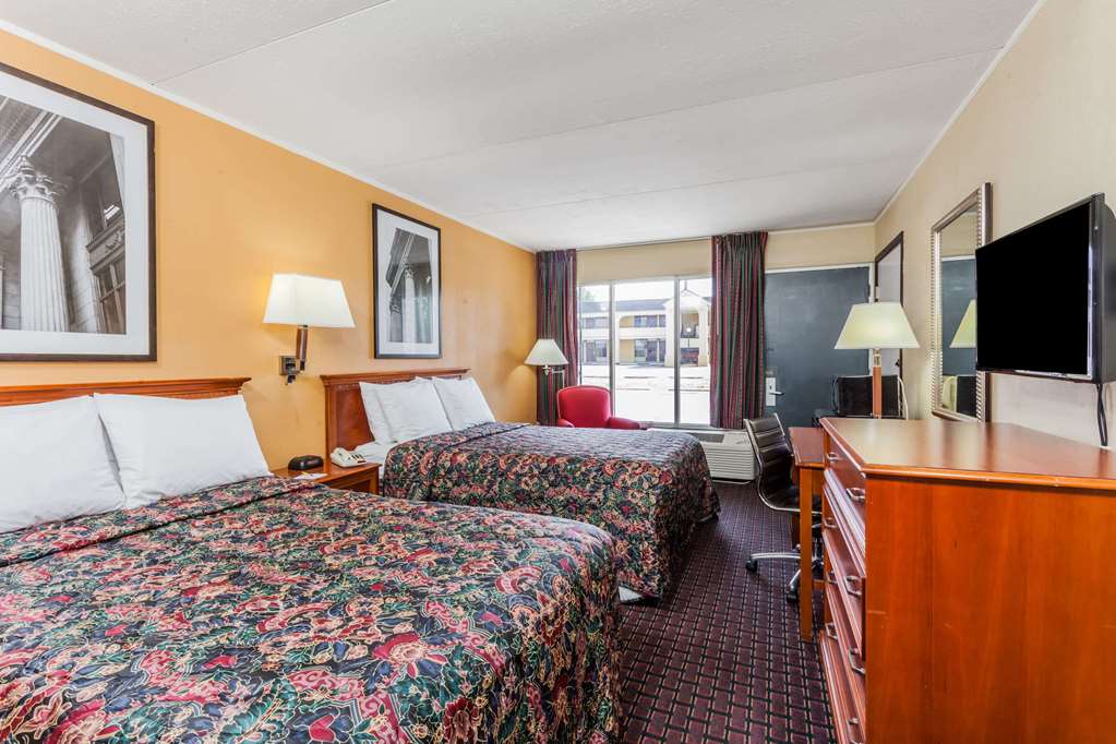Days Inn by Wyndham Seymour - photo 7