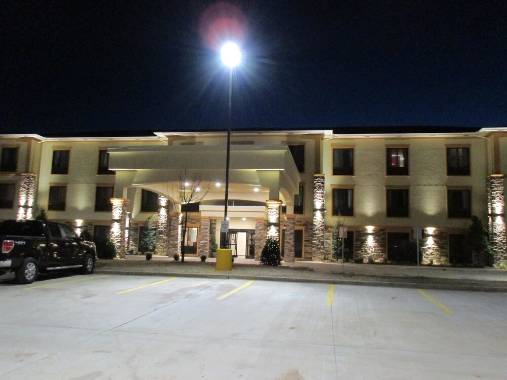 Best Western Plus Fairview Inn & Suites - photo 22