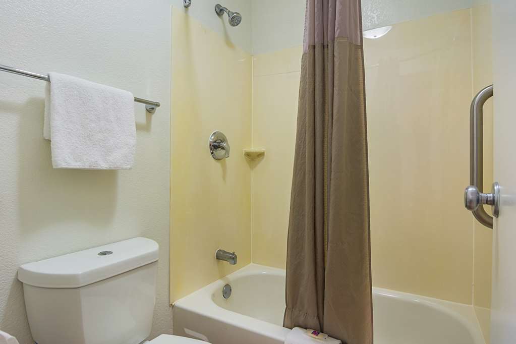 Motel 6 Tucker GA Atlanta Northeast - photo 21