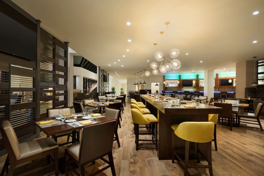 DoubleTree by Hilton Stamford - photo 52