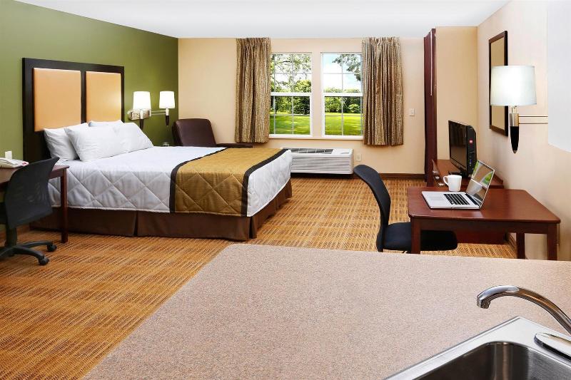 Sonesta Simply Suites Lansing - photo 9