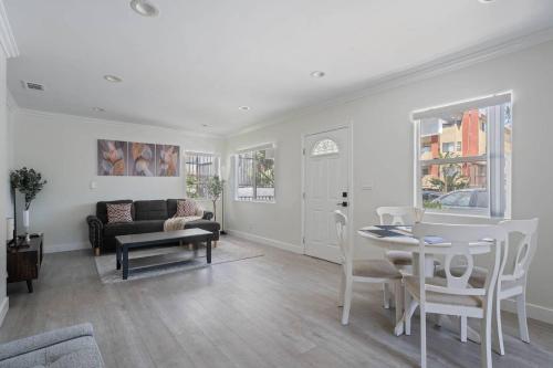 Serene Home in Central Burbank — 4-Star Luxury Hotel in Burbank, United States