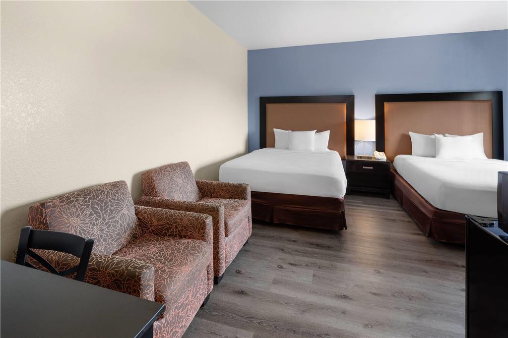 Days Inn by Wyndham Mackinaw City Bridgeview Area - photo 19