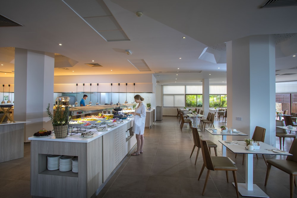 מזון ומשקאות