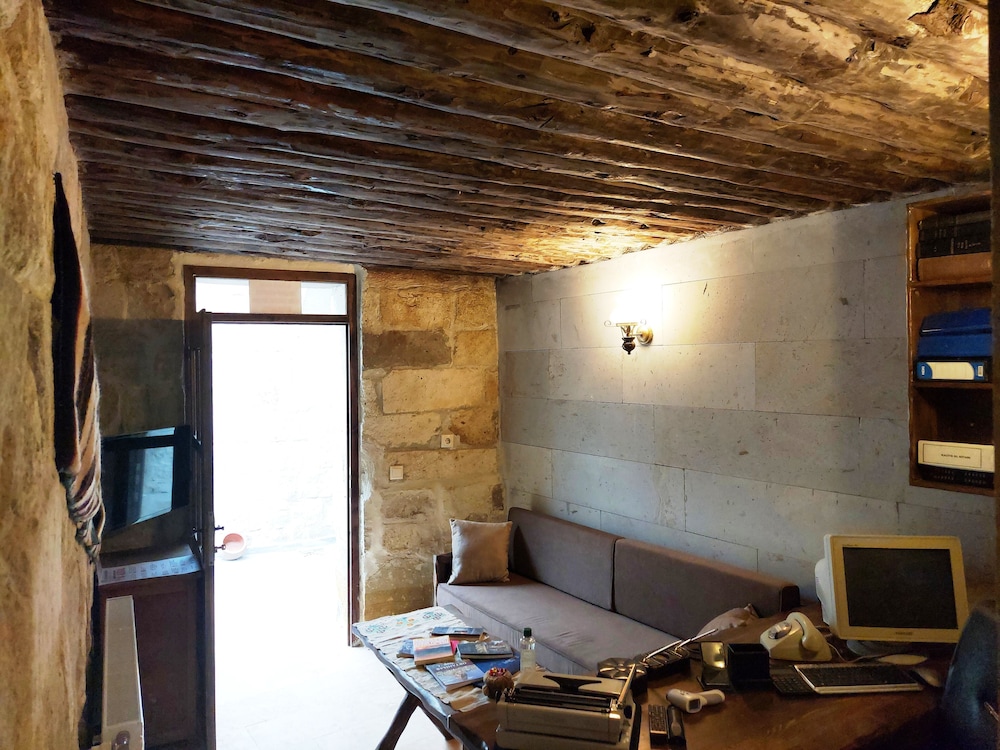 Armesos Cave Hotel — Uerguep — photo 4