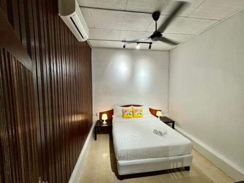 JAMBU MANIS STAY Business Traveller Friendly Family Comfort Easy access to Kuala Berang Free Netflix Wifi in Unknown City, Malaysia