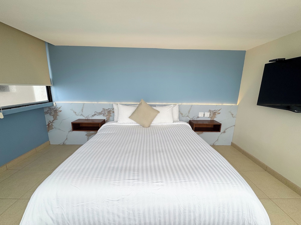 Hotel Corona Plaza